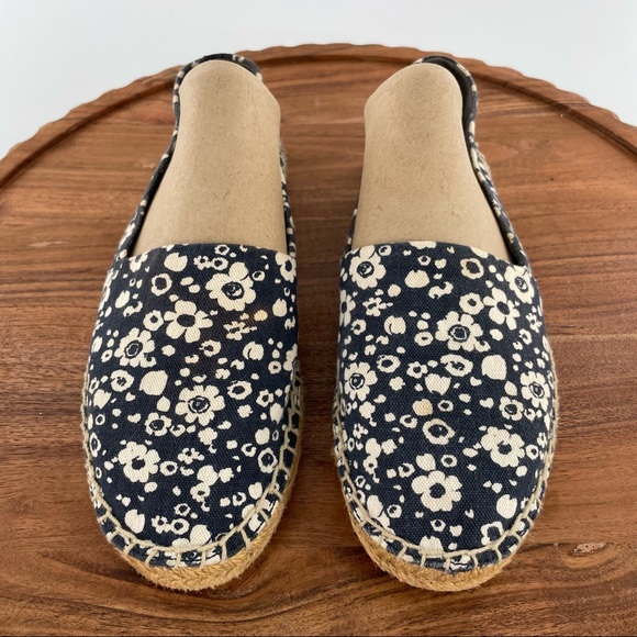 Tory Burch Risa Navy Blue Floral Print Espadrilles Shoes size 8 - Picture 5 of 14